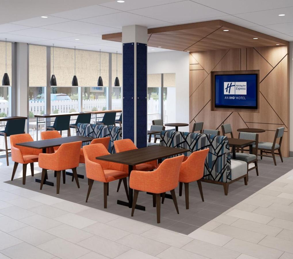Holiday Inn Express Asheville Woodfin By Ihg Buitenkant foto
